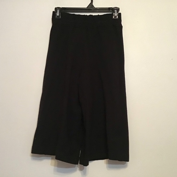 Aritzia The Group Babaton Wide Leg Crop Pant Black - Picture 3 of 6